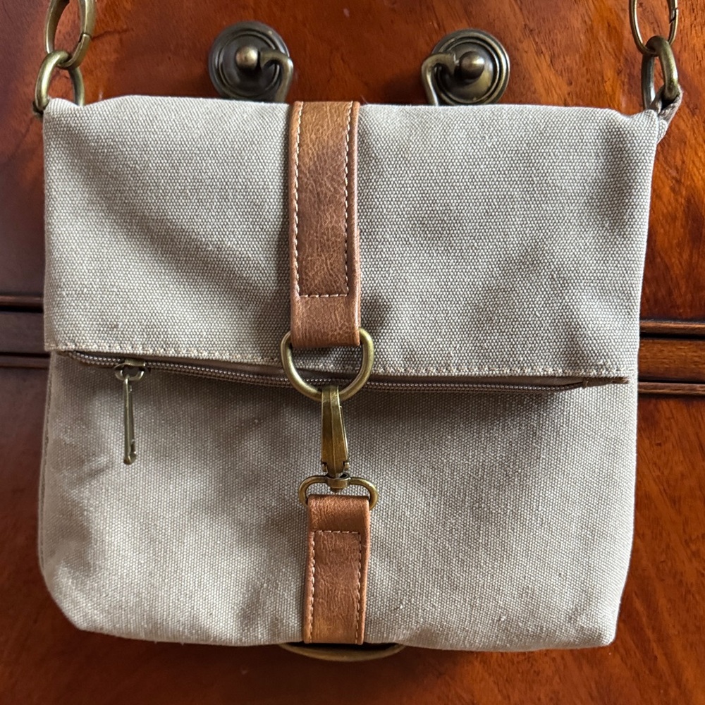 CargoIt Stonewashed Canvas Langley Crossbody